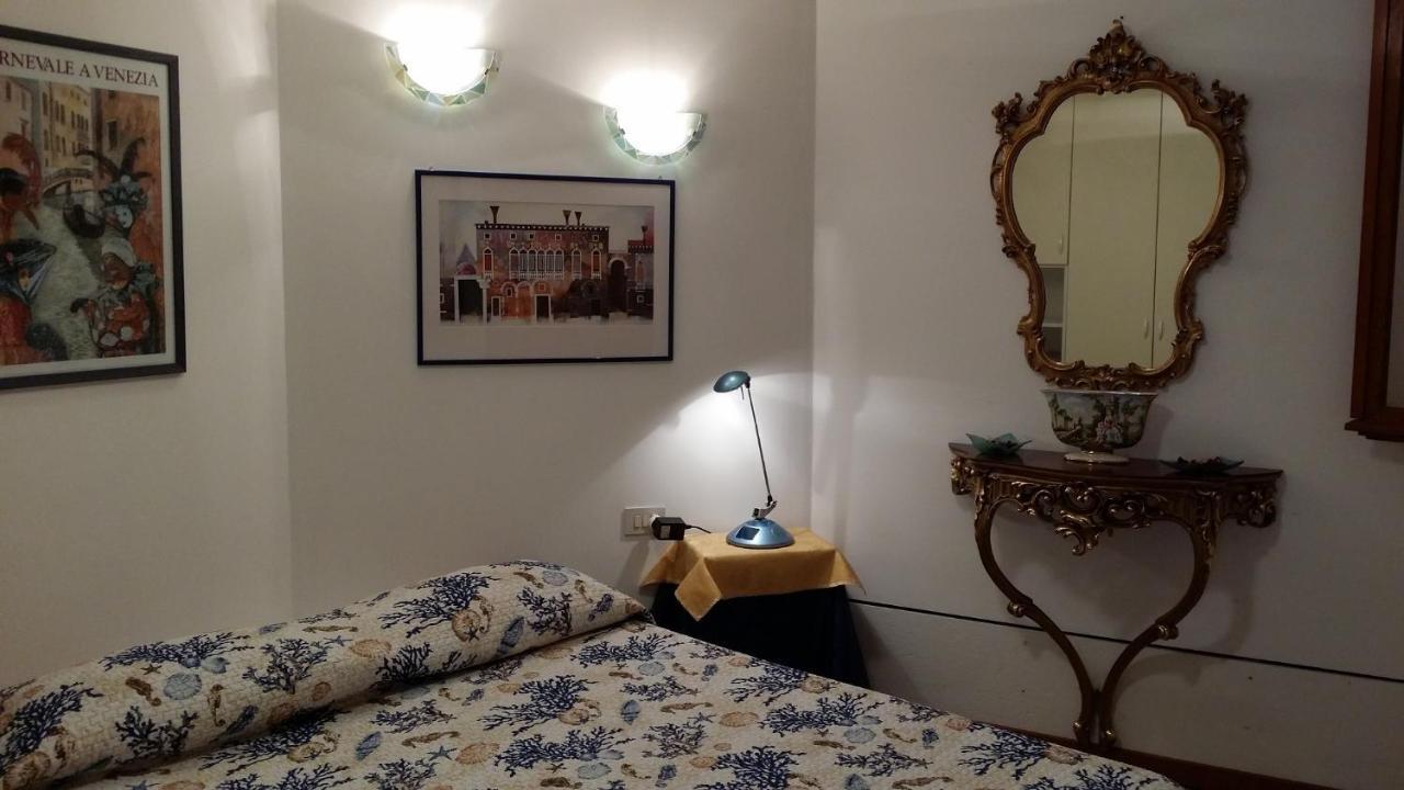 In The Heart Of Venice Free Internet 外观 照片